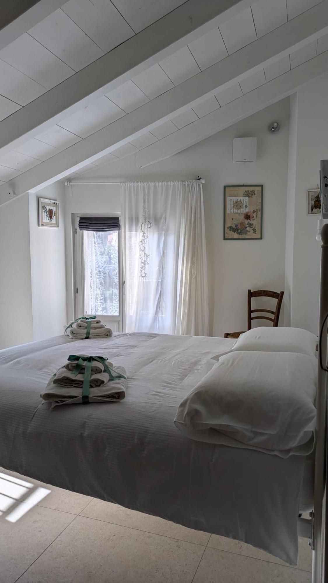 Casa Viola Bed And Breakfast Dimora Di Campagna Calice Ligure Εξωτερικό φωτογραφία